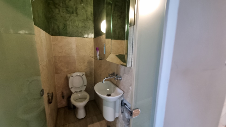To Let Commercial Property for Rent in Woodstock Western Cape